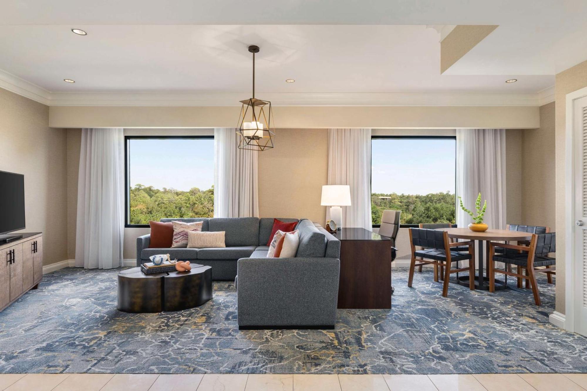 The Woodlands Resort, Curio Collection By Hilton Luaran gambar