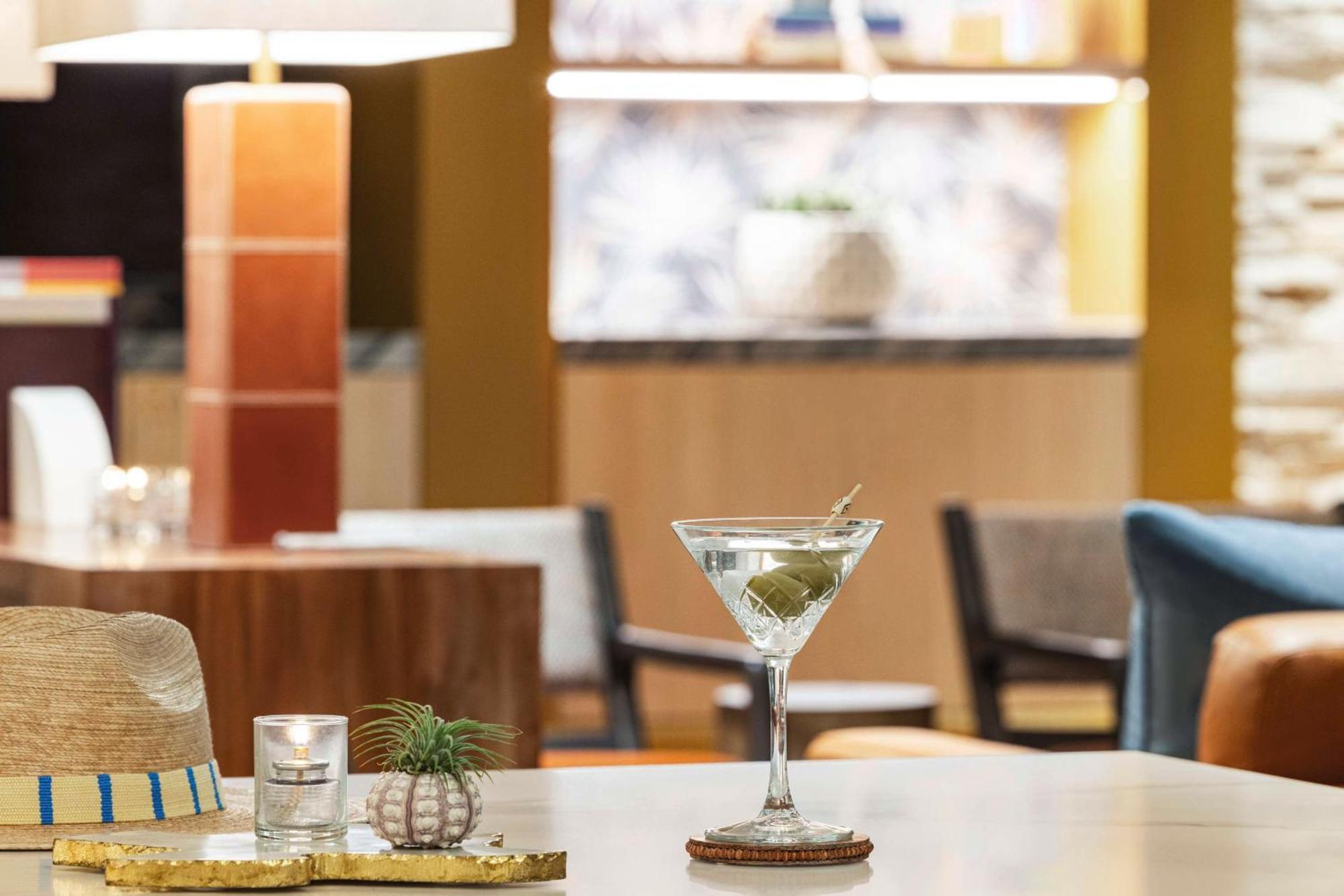 The Woodlands Resort, Curio Collection By Hilton Luaran gambar