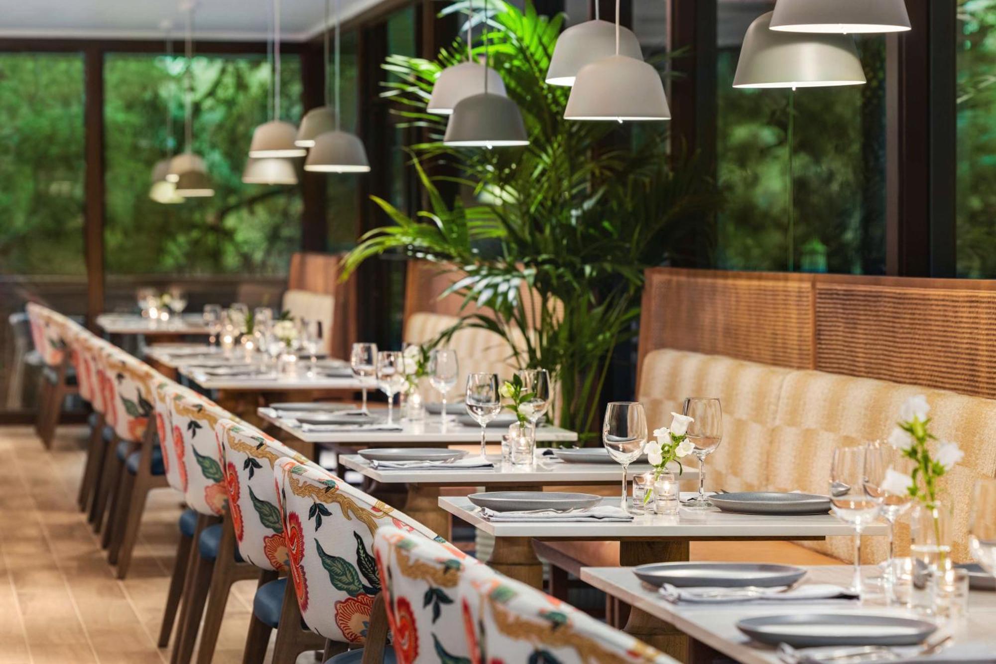 The Woodlands Resort, Curio Collection By Hilton Luaran gambar