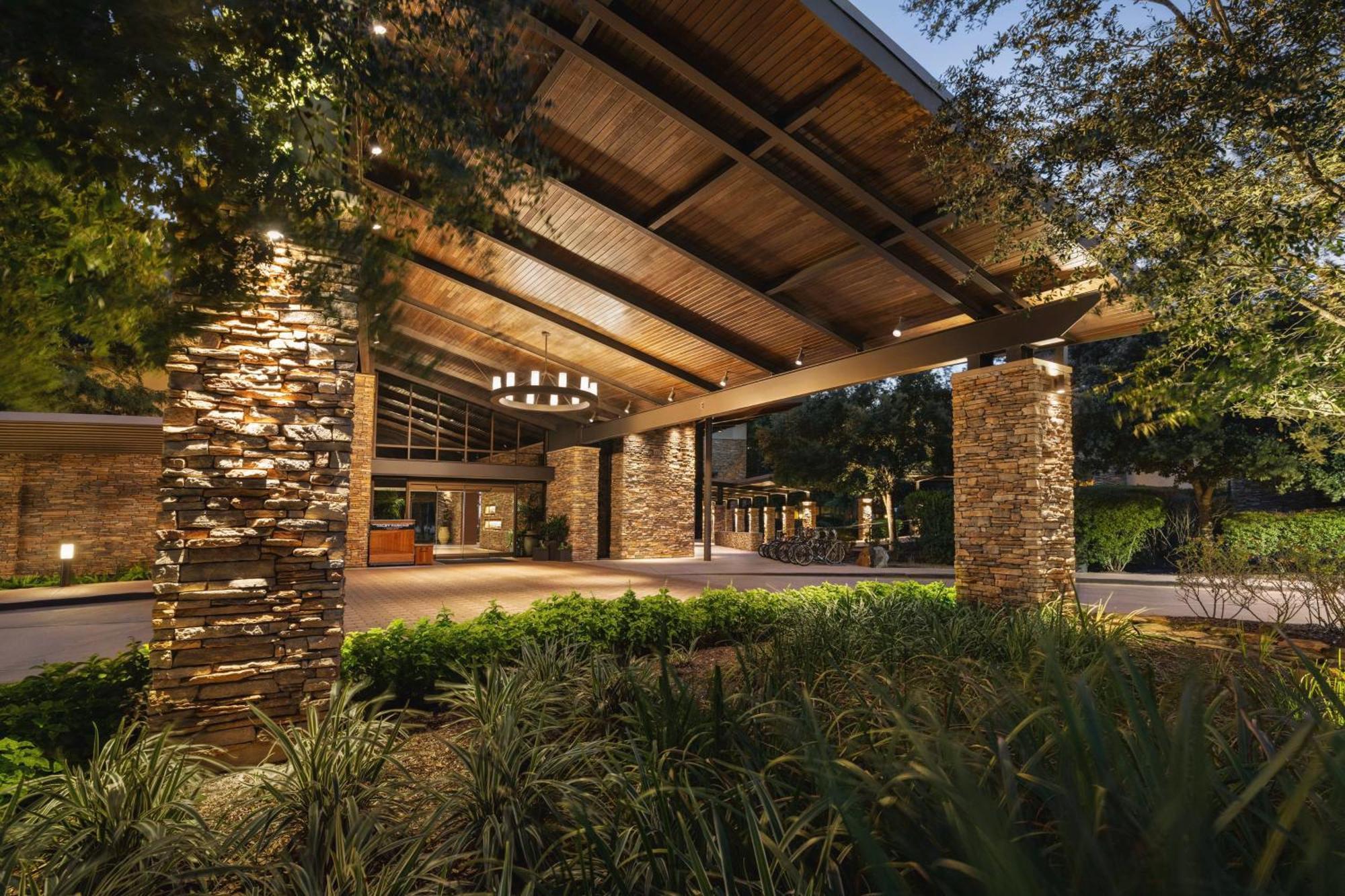 The Woodlands Resort, Curio Collection By Hilton Luaran gambar