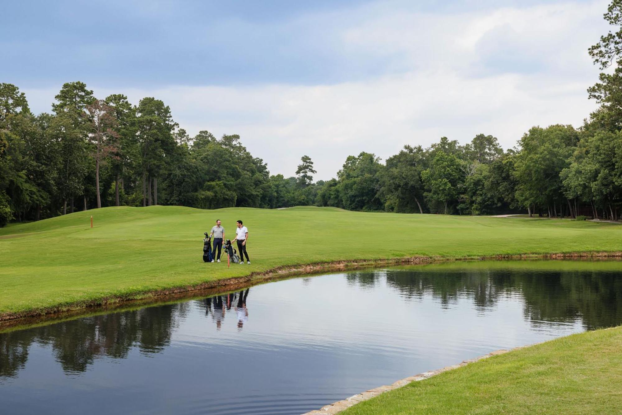 The Woodlands Resort, Curio Collection By Hilton Luaran gambar