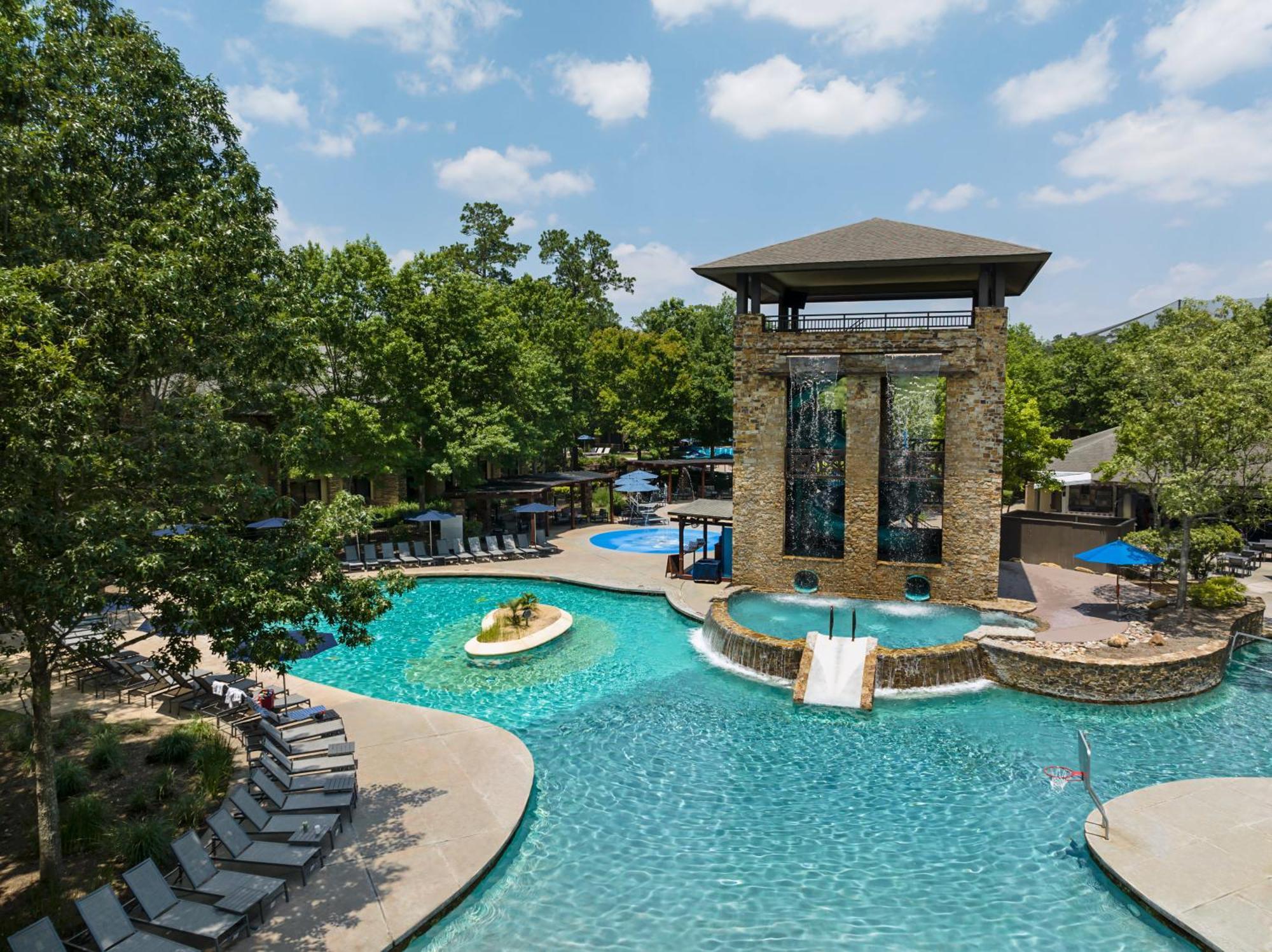 The Woodlands Resort, Curio Collection By Hilton Luaran gambar